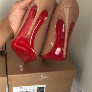 Christian louboutin heels, bottom of the nude